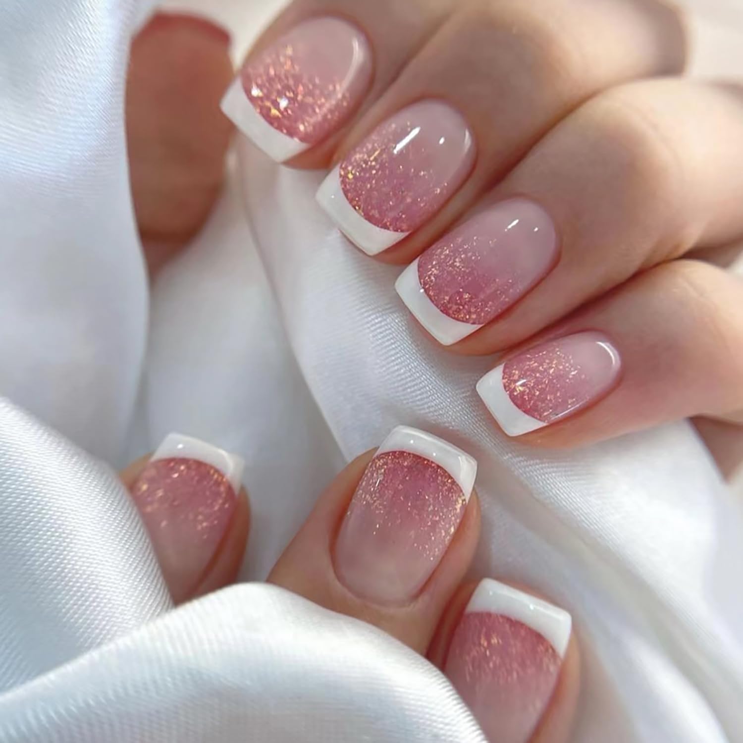 Uñas francesas con brillos