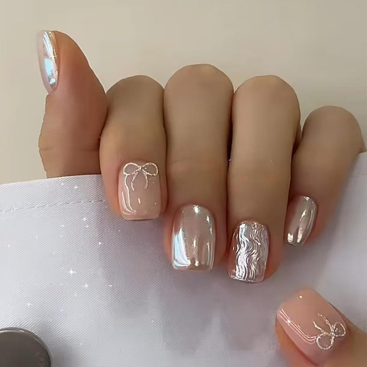 Uñas con efecto espejo