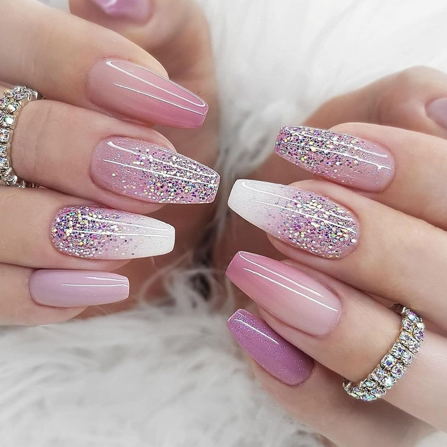 Uñas degradadas con glitter